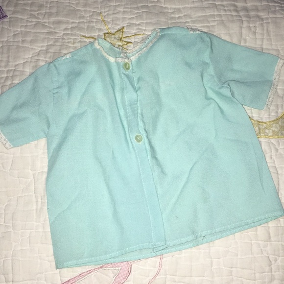 New born gift bundle bib booties coat top